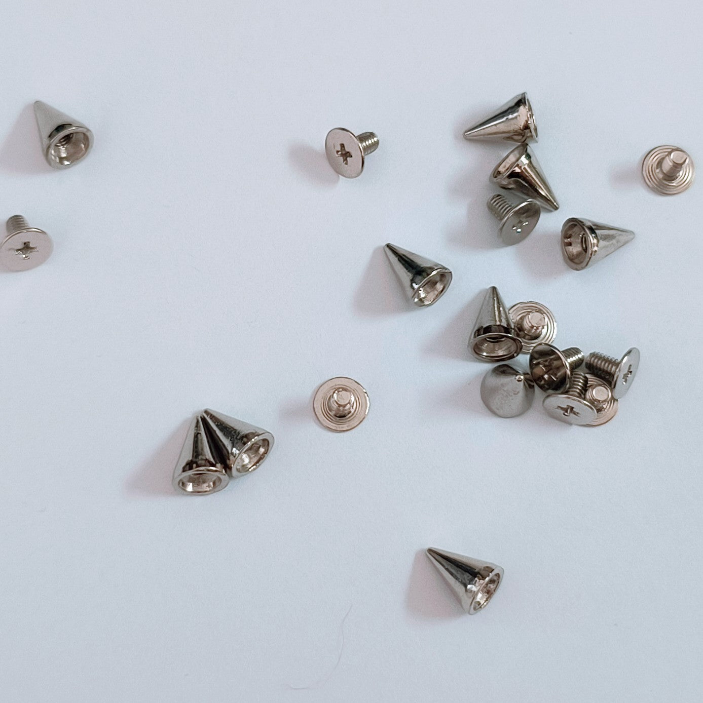 10 mm Silver Screw-on Spikes